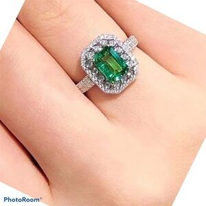 Vintage style Green Emerald princess cut silver  ring Sz 9